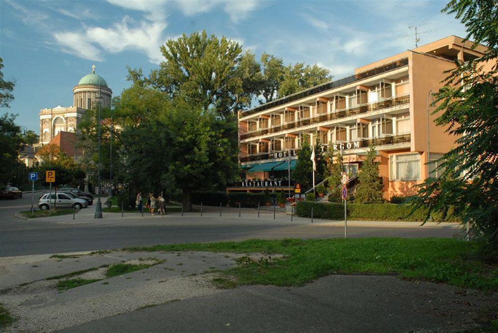 Hotel Esztergom Exterior foto