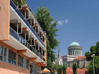 Hotel Esztergom Exterior foto